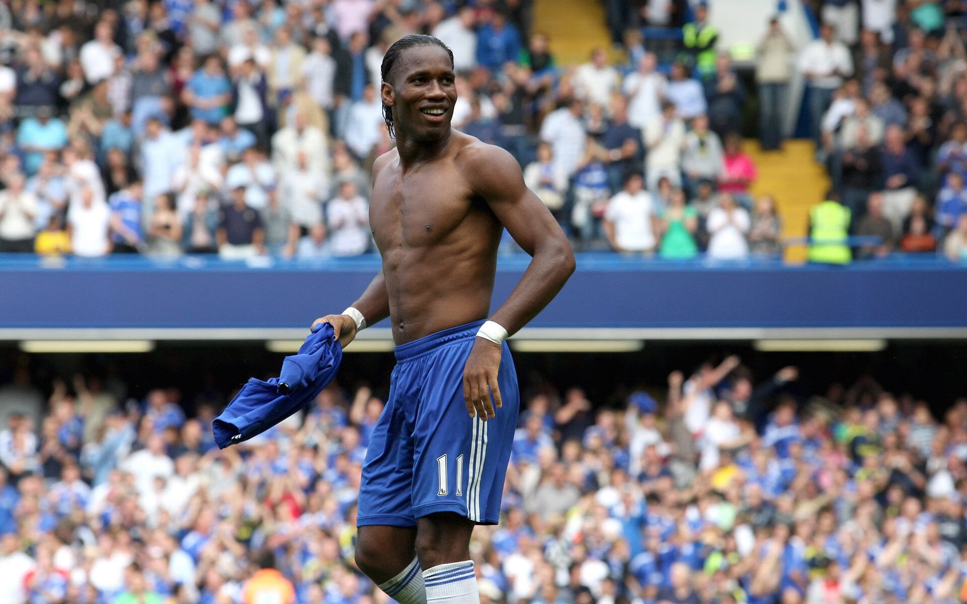 开云·体育官网-勒沃库森边路进攻速度成制胜法宝，勒沃库森对战