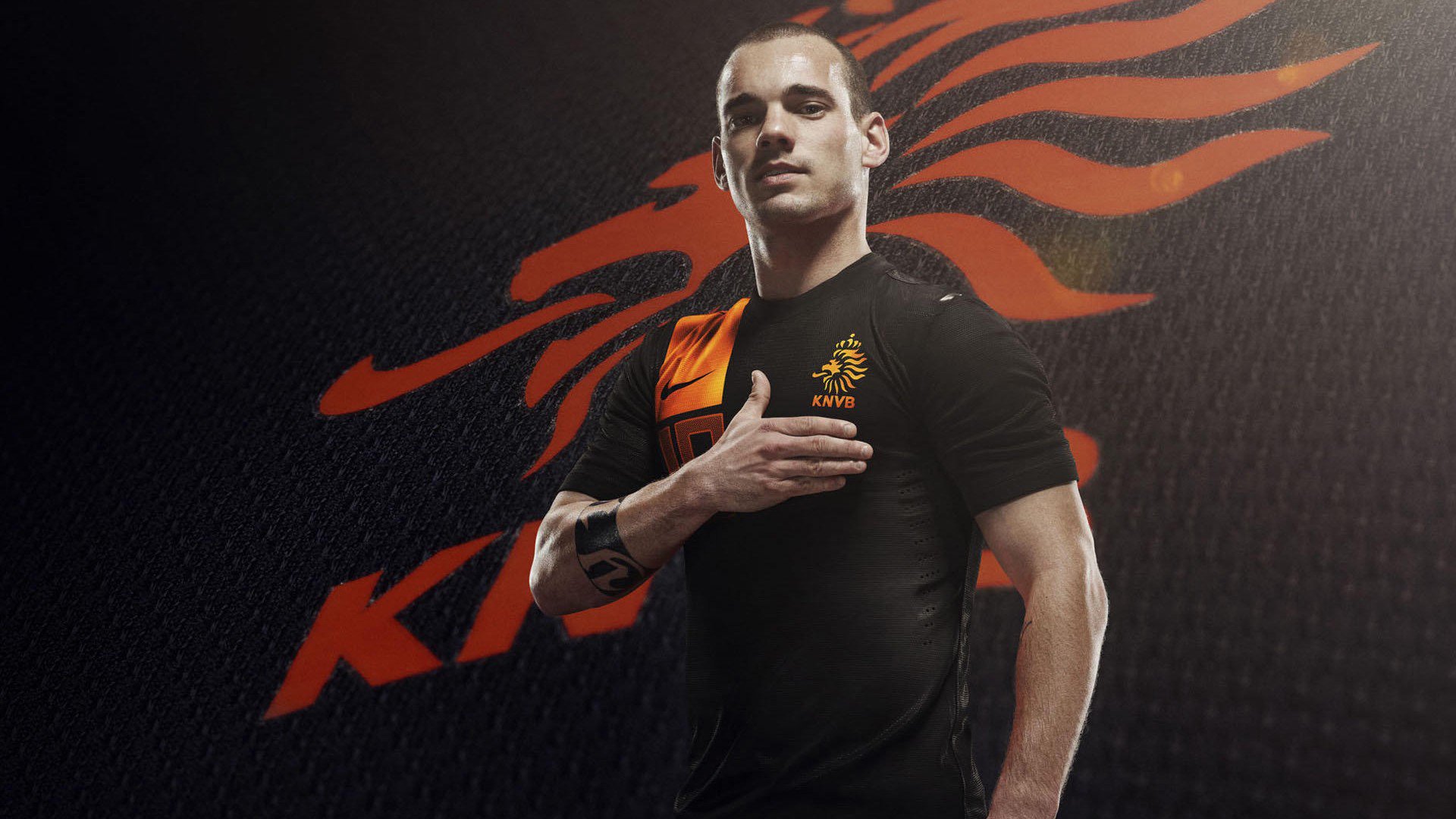 纽卡斯尔后场出球更流畅形成反击基础，纽卡斯尔首发阵容